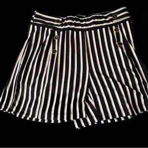Striped Black,Tan and White Women's Shorts with Front Button Accents Size PL